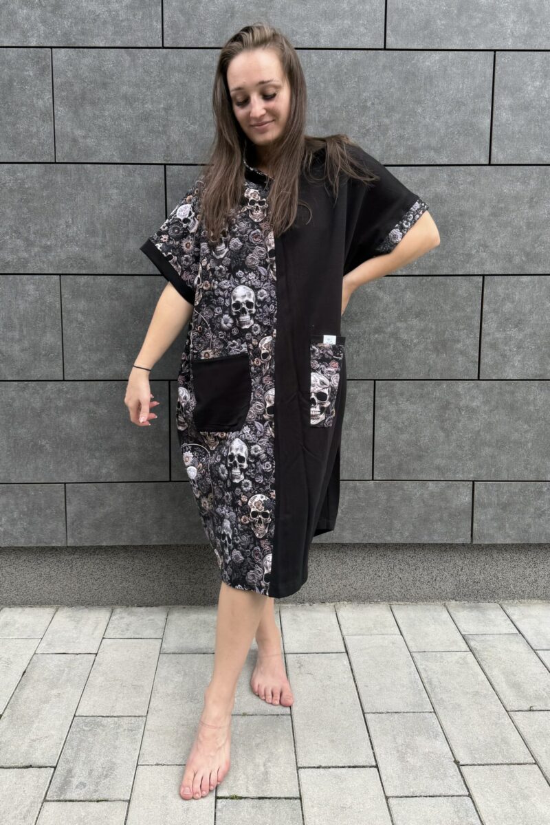 Poncho CLASSIC Czaszki Czarny