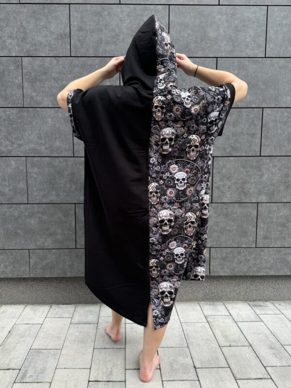 Poncho CLASSIC Czaszki Czarny - obrazek 6