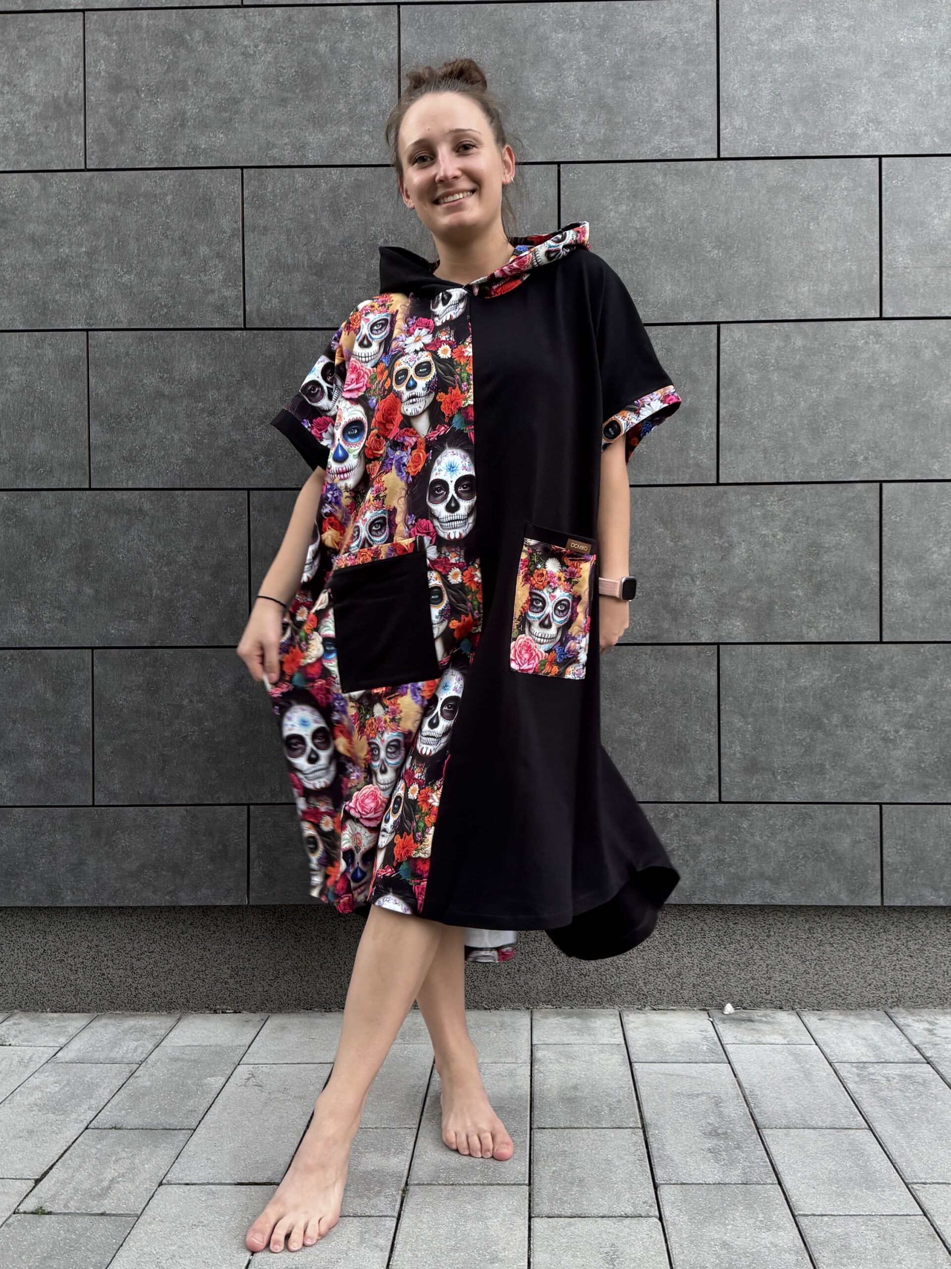 Poncho CLASSIC FLORAL SKULLS - obrazek 2