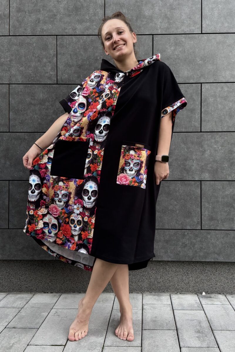 Poncho CLASSIC FLORAL SKULLS