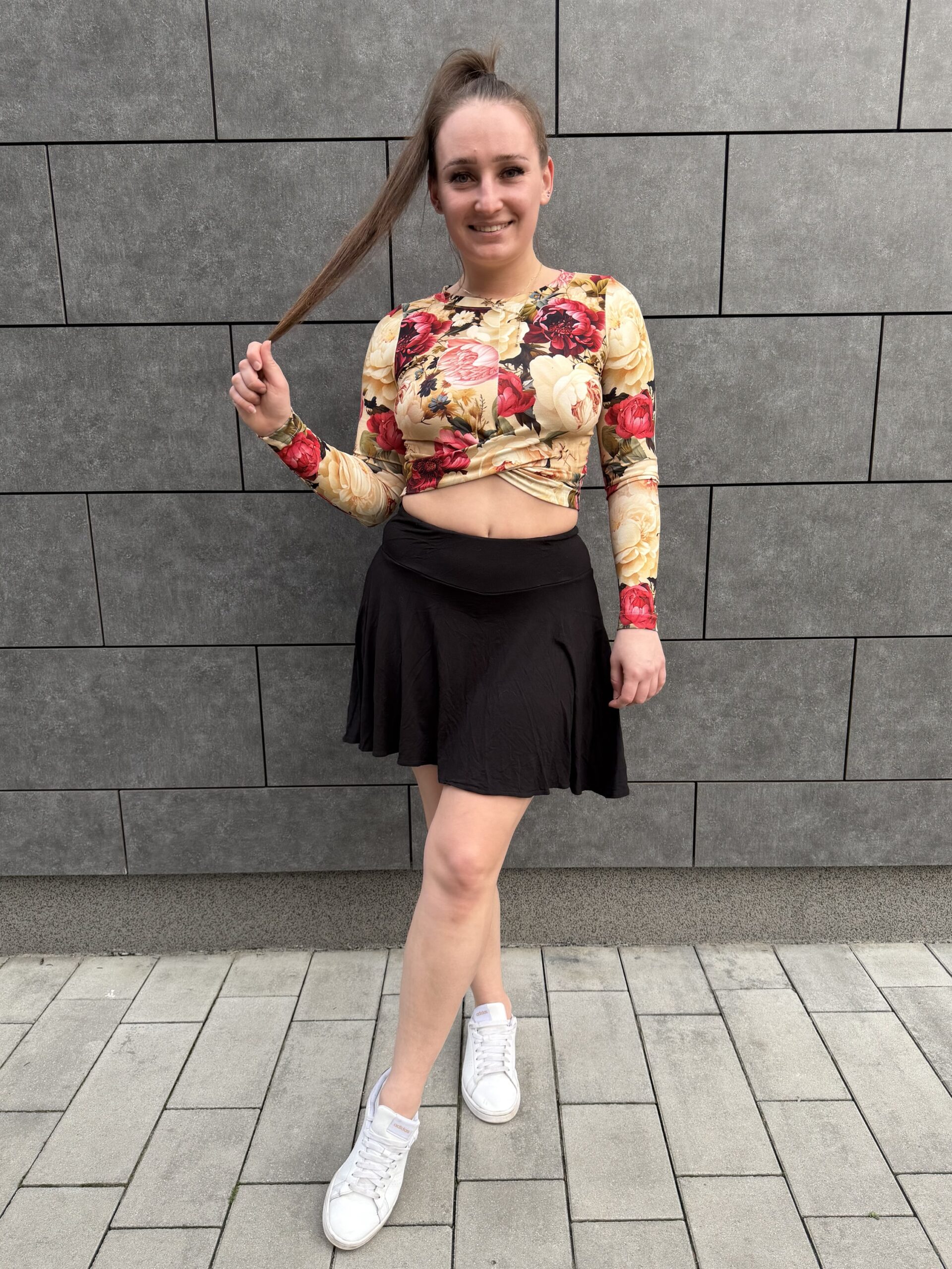 Spódniczka MOVE personalizowana - obrazek 2